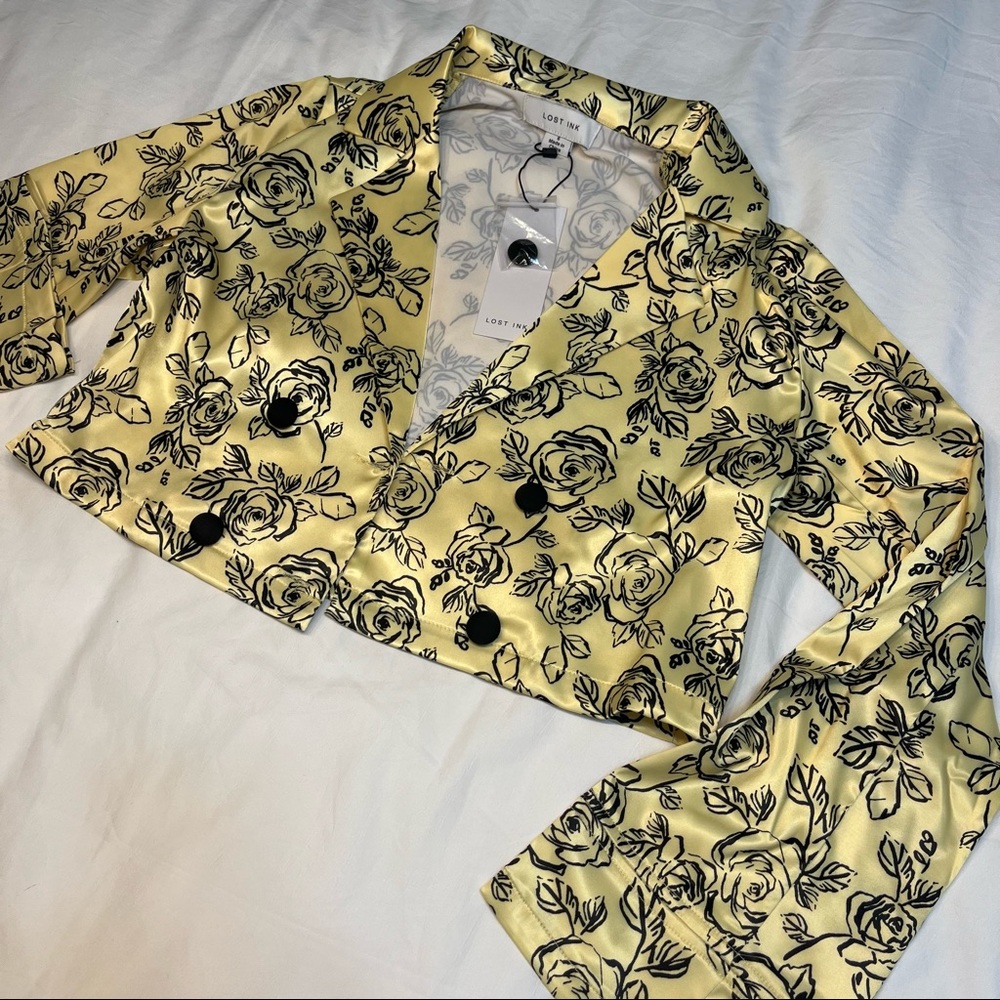 Cropped Blazer